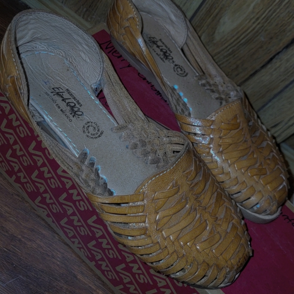 Tan Mexican Huaraches / Leather shoes